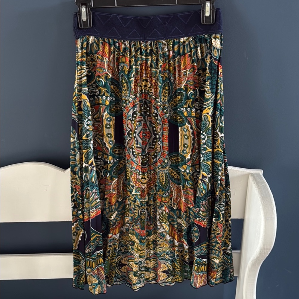 LuLaRoe Madison Skirt XS Multi-Color Paisley Pleated Midi Skirt with Pockets - Picture 5 of 9